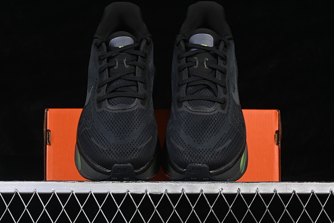 Nike [HQ2050-001]-[VOMERO PREMIUM BLACK/IRON GREY/ANTHRACITE/VOLT]-[WOMAN:36-39]-[MAN:40-45] - Image 13