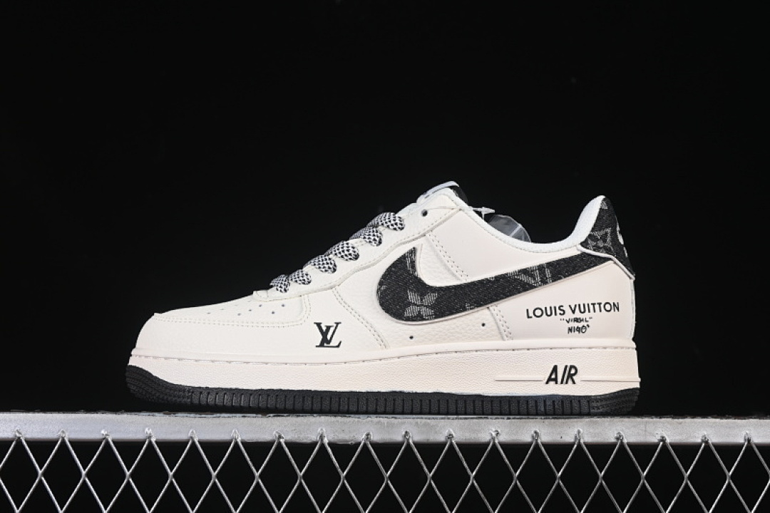 Nike [SM6668-108]-[AIR FORCE 1 07 LOW LV WHITE/GREY/BLACK]-[WOMAN:36-39]-[MAN:40-45] - Image 2