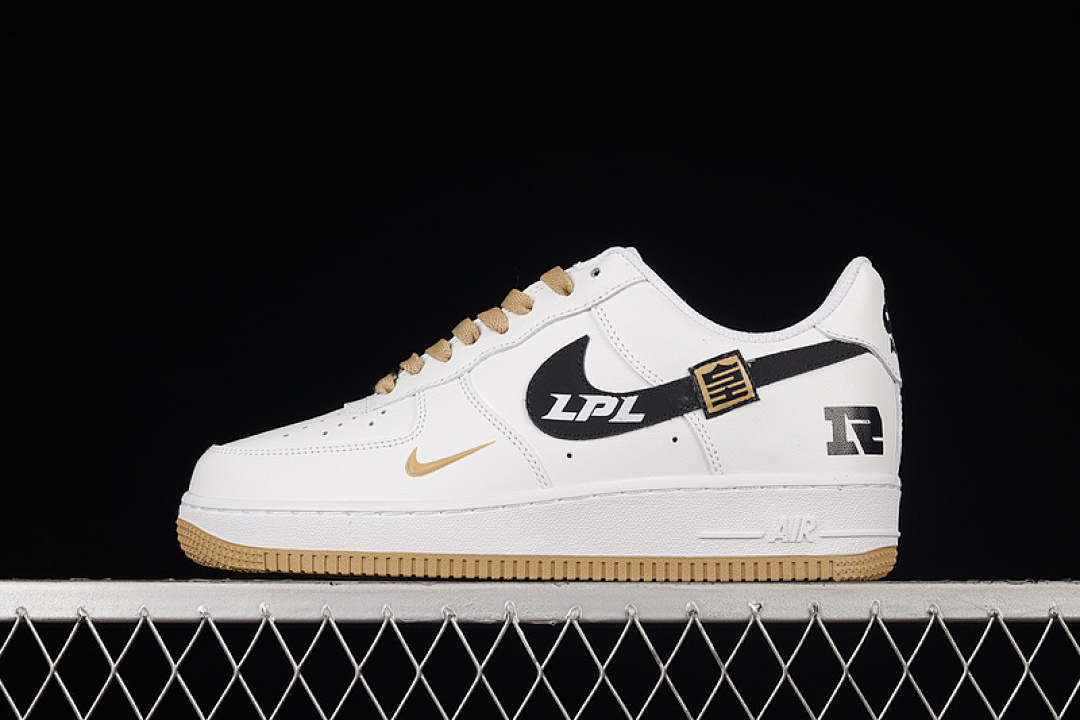 Nike [AF1234-005]-[AIR FORCE 1 LOW WHITE/BLACK-GOLD]-[WOMAN:36-39]-[MAN:40-45], photo 1