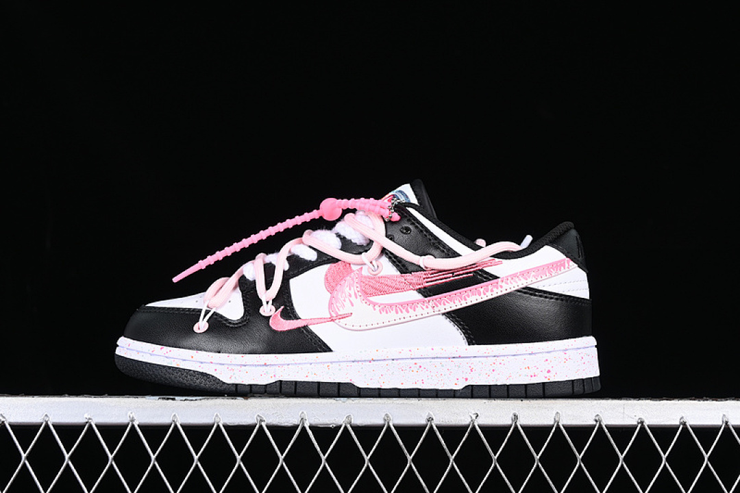 Nike DUNK LOW MULTI COLOR WHITE/BLACK/PINK · FD4623-131, photo 1