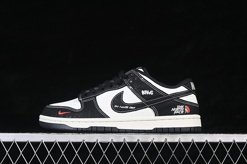 Nike DUNK LOW CASUAL SNEAKERS BLACK/WHITE · YF9511-915, photo 1