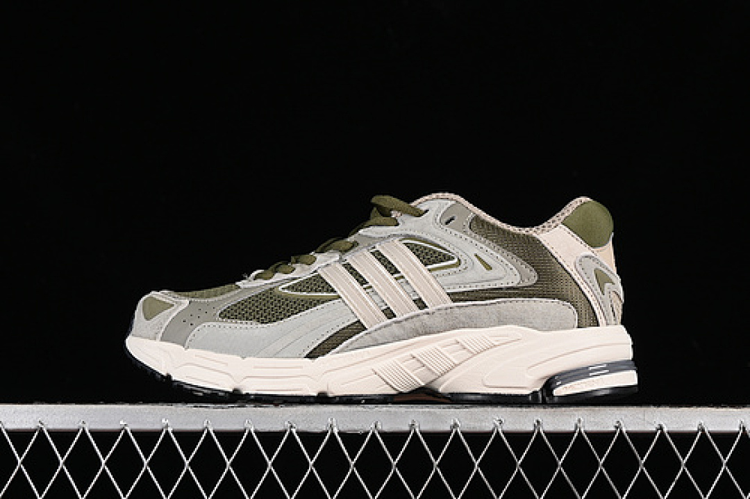 ORIGINALS RESPONSE CL SILVER PEBBLE/WONDER BEIGE/FOCUS OLIVE · ID4593, photo 1