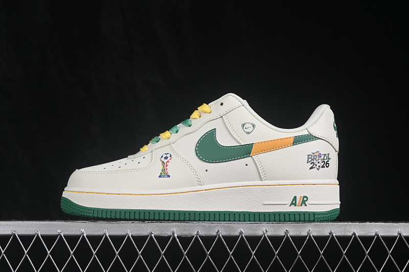 Nike Nike AIR FORCE 1 07 LOW CASUAL SNEAKERS DARK GREEN/WHITE · DW8806-024, photo 1
