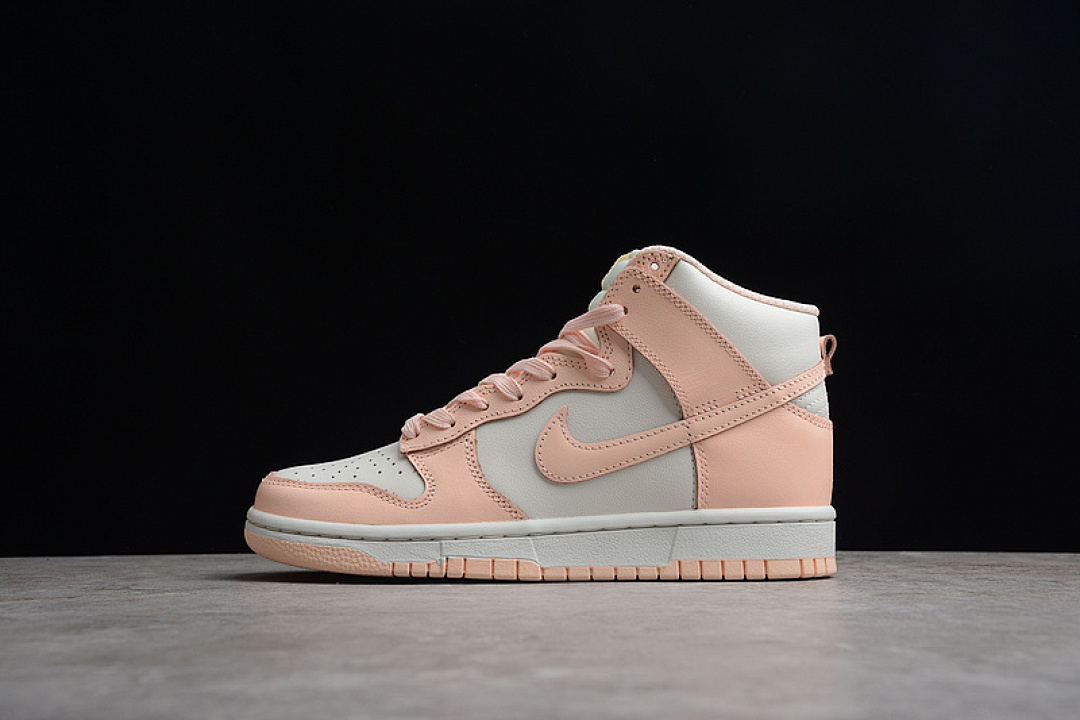 Nike SB DUNK HIGH WHITE/SAIL/CRIMSON TINT · DD1869-104, photo 1