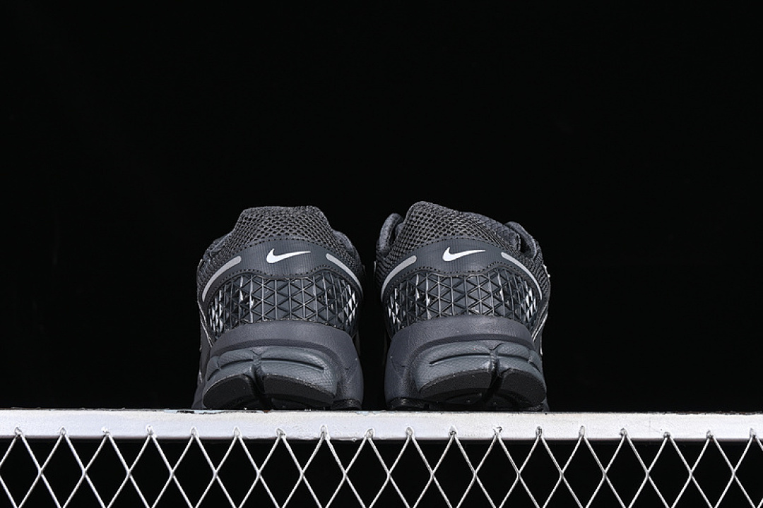 Nike [BV1358-002]-[ZOOM VOMERO 5 SP WHITE/BLACK]-[WOMAN:36-39]-[MAN:40-46] - Image 13