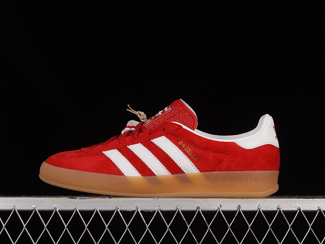 Unbranded [H06261]-[GAZELLE INDOOR SCARLET/CLOUD WHITE/SCARLET]-[WOMAN:35-39]-[MAN:40-45], photo 1