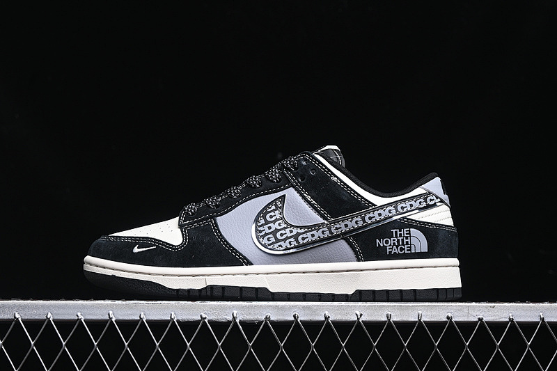 Nike SB DUNK LOW EDG WHITE/GREY/BLACK/SILVER · XS1086-005, photo 1