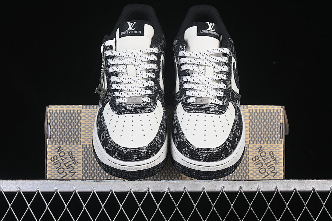 Nike [NH0601-579]-[AIR FORCE 1'07 LOW WHITE/BLACK]-[WOMAN:36-39]-[MAN:40-45] - Image 13