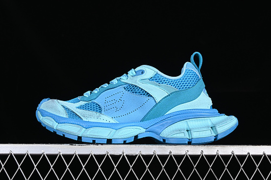 On Running [W3XLI0510]-[BA*LEN*CIAGA PHANTOM SNEAKER BLUE/GREEN]-[WOMAN:35-39]-[MAN:40-46], photo 1