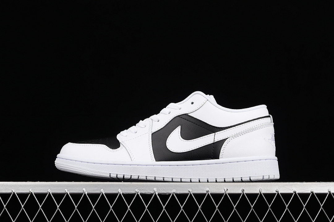 Jordan AIR Jordan 1 LOW PANDA WHITE/WHITE/BLACK · DC0774-100, photo 1