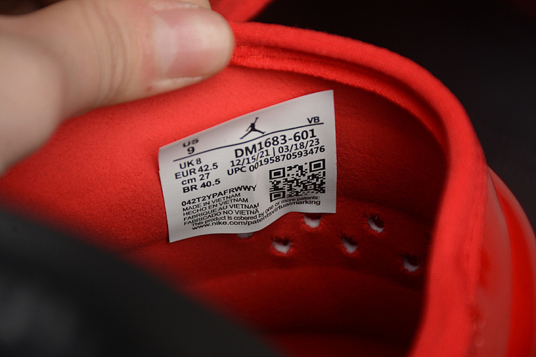 Jordan [DM1683-601]-[AIR JORDAN SUPER PLAY SLIDE UNIVERSITY RED/WHITE/POMEGRANATE/BLACK] - Image 4