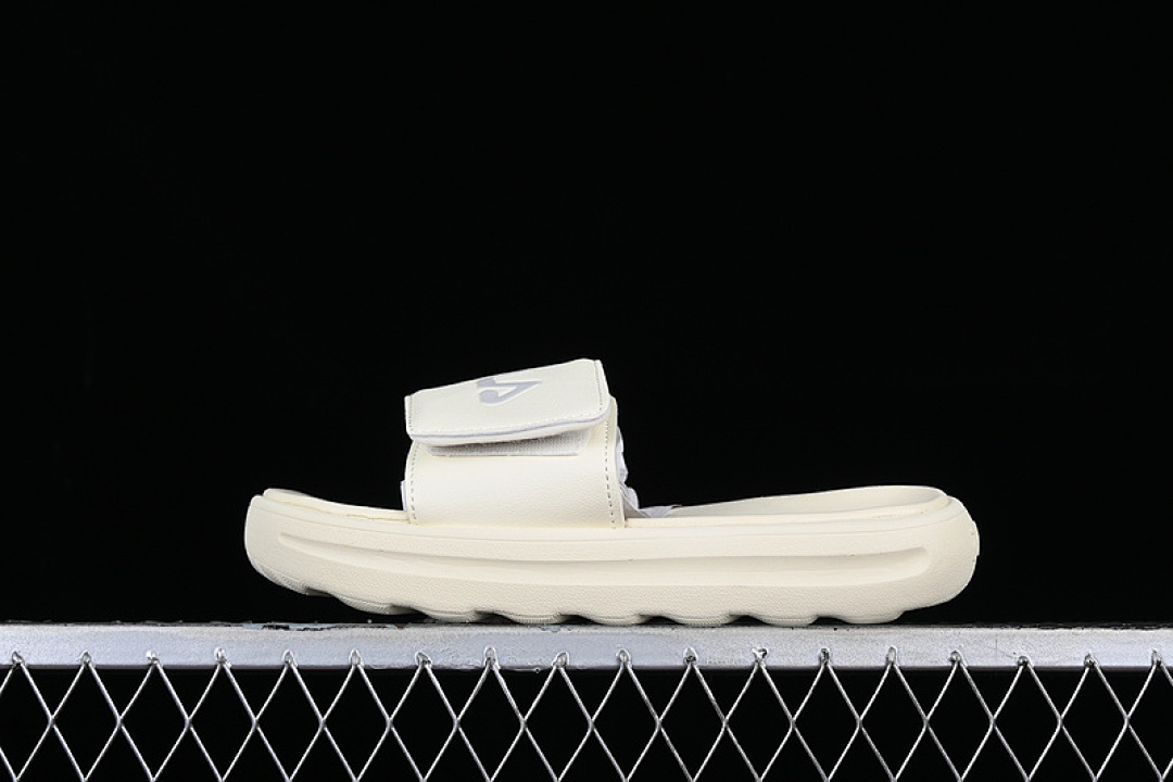 Fila [FILA DRIFTER V2 BEIGE/BEIGE/BEIGE/SILVER]-[WOMAN:36-40] - Image 2
