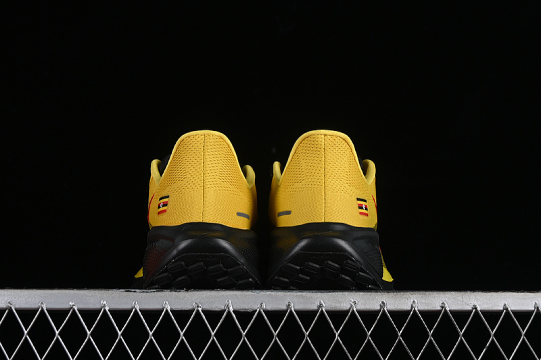 Nike [HF0396-001]-[AIR ZOOM PEGASUS 41 BLACK/YELLOW/RED]-[MAN:39-45] - Image 16