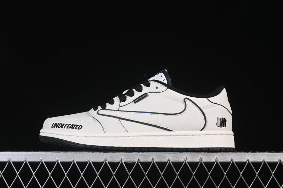 Jordan [DF1845-531]-[TRAVIS SCOTT X FRAGMENT DESIGN AIR JORDAN 1 LOW OG SP WHITE/BLACK]-[36-45], photo 1