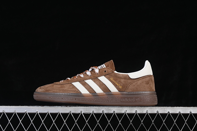 CLASSIC RETRO CASUAL SNEAKERS COFFEE/WHITE · KI5938, photo 1