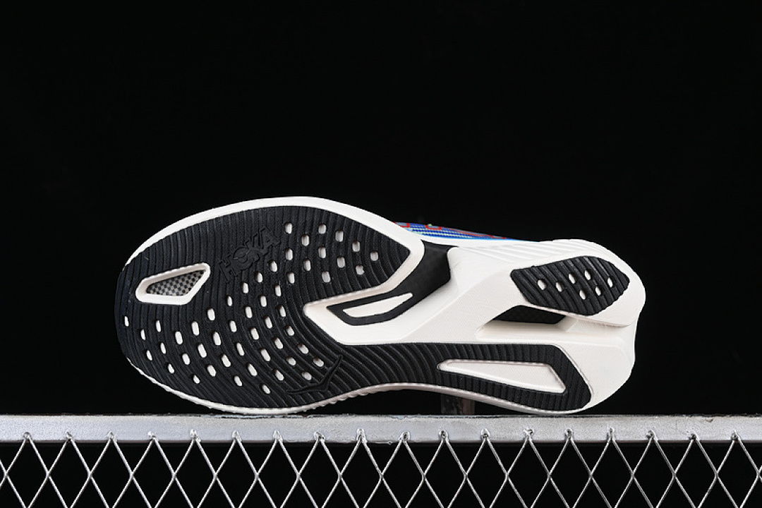 Hoka [1147910 ENN]-[HOKA ONE CIELO X1 WHITE/BLUE/GREEN]-[WOMAN:36-39]-[MAN:40-45] - Image 16