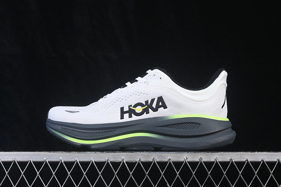 On Running [1162011 WTCT]-[ONE BONDI 9 CUSHIONED RUNNING SHOES WHITE/WHITE]-[MAN:40-45], photo 1