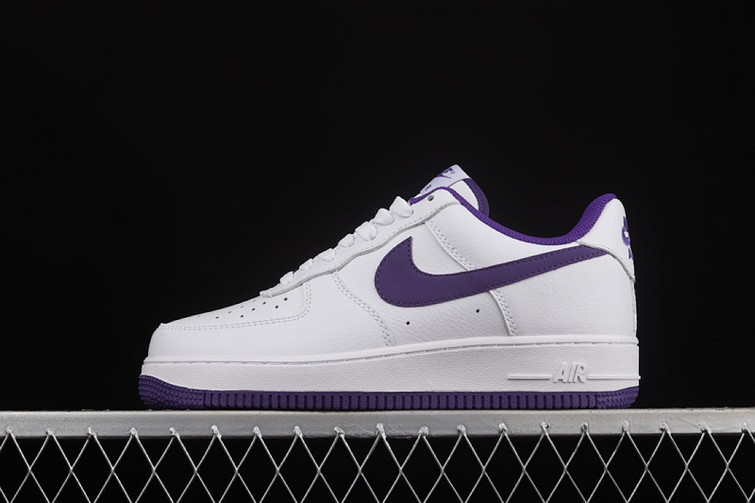 Nike Nike AIR FORCE 1 LOW 07 WHITE/WHITE/DARK PUPLE · 315122-281, photo 1
