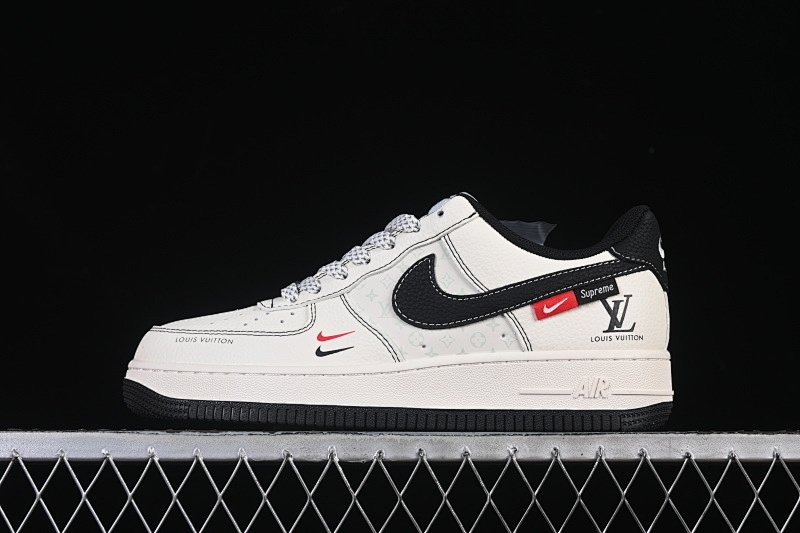 Nike Nike AIR FORCE 1 07 LOW CASUAL SNEAKERS WHITE/BLACK · MZ9588-812, photo 1