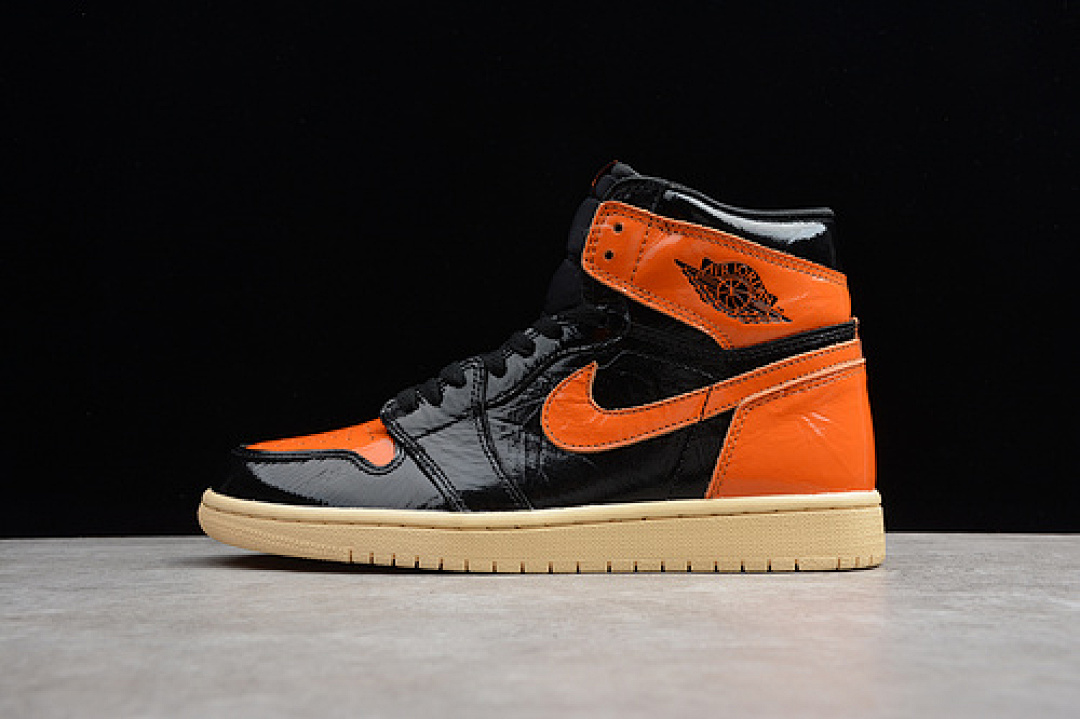 Jordan [98-96-107]-[555088-028]-[AIR JORDAN 1 SHATTERED BACKBOARD 3.0 BLACK/PALE VANILLA-STARFISH], photo 1