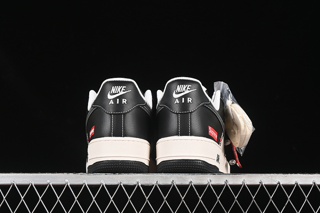 Nike [HH7518-053]-[AIR FORCE 1 07 LOW SUPREME WHITE/BLACK]-[WOMAN:36-39]-[MAN:40-45] - Image 14