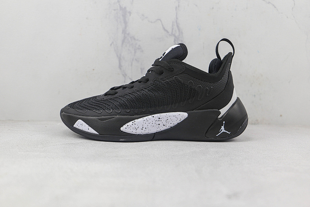 Jordan Jordan LUKA 1 OREO BLACK/BLACK-WHITE · DQ7689-001, photo 1