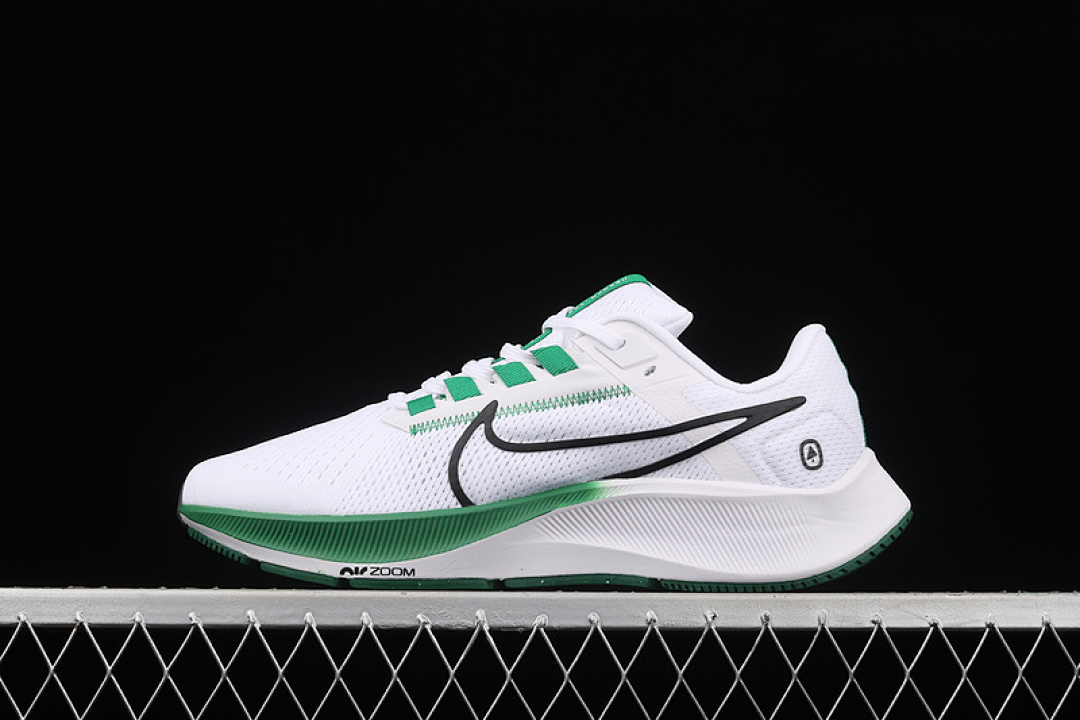 Nike [DH4252-100]-[AIR ZOOM PEGASUS 38 WHITE/BLACK/GREEN]-[WOMAN:36-39]-[MAN:40-45], photo 1