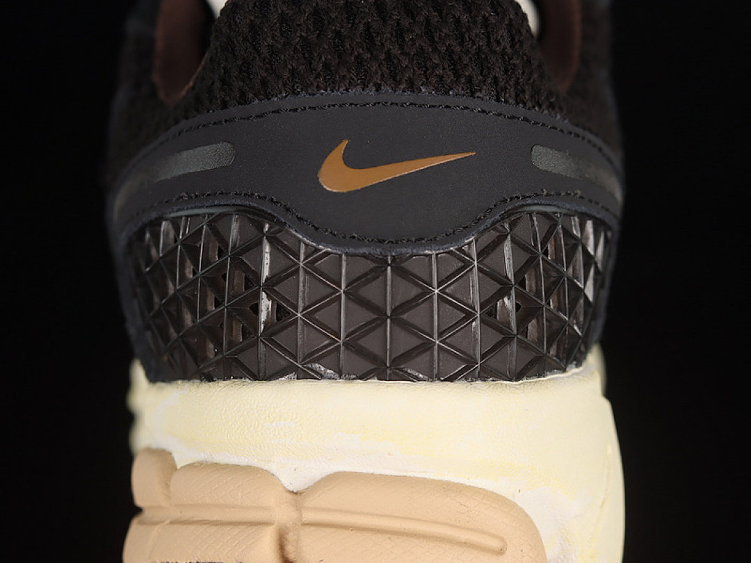 Nike [FD0533-010]-[ZOOM VOMERO 5 BLACK/BLACK/SESAME/COCONUT MILK]-[WOMAN:36-39]-[MAN:40-45] - Image 6