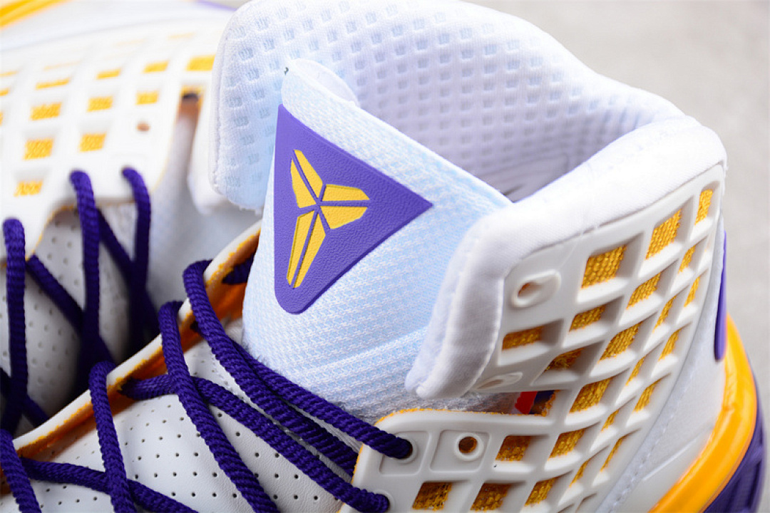 Nike [318050-191]-[ZOOM KOBE III 3 SL PROTRO MVP WHITE/PURPLE/GOLD]-[MAN:40-46] - Image 7