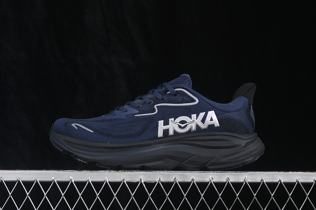 On Running On Running [1162030 VCK]-[ONE ONE CLIFTON 10 RUNNING SHOES NAVY BLUE/MIDNIGHT BLUE]-[MAN:40-45], photo 1