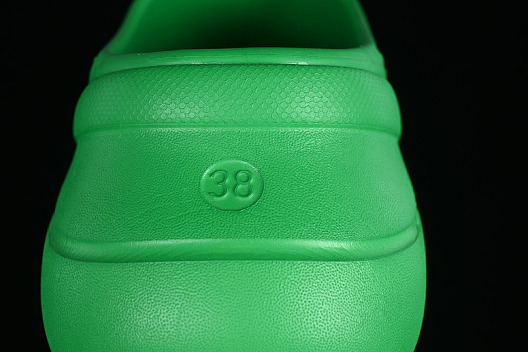 Balenciaga [W1S8E3033]-[BA*LEN*CIAGA POOL CROCS GREEN]-[WOMAN:36-40] - Image 4