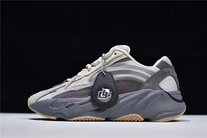 On Running Adidas BC YEEZY BOOST 700 V2 TEPHRA/TEPHRA/TEPHRA · FU7914, photo 1