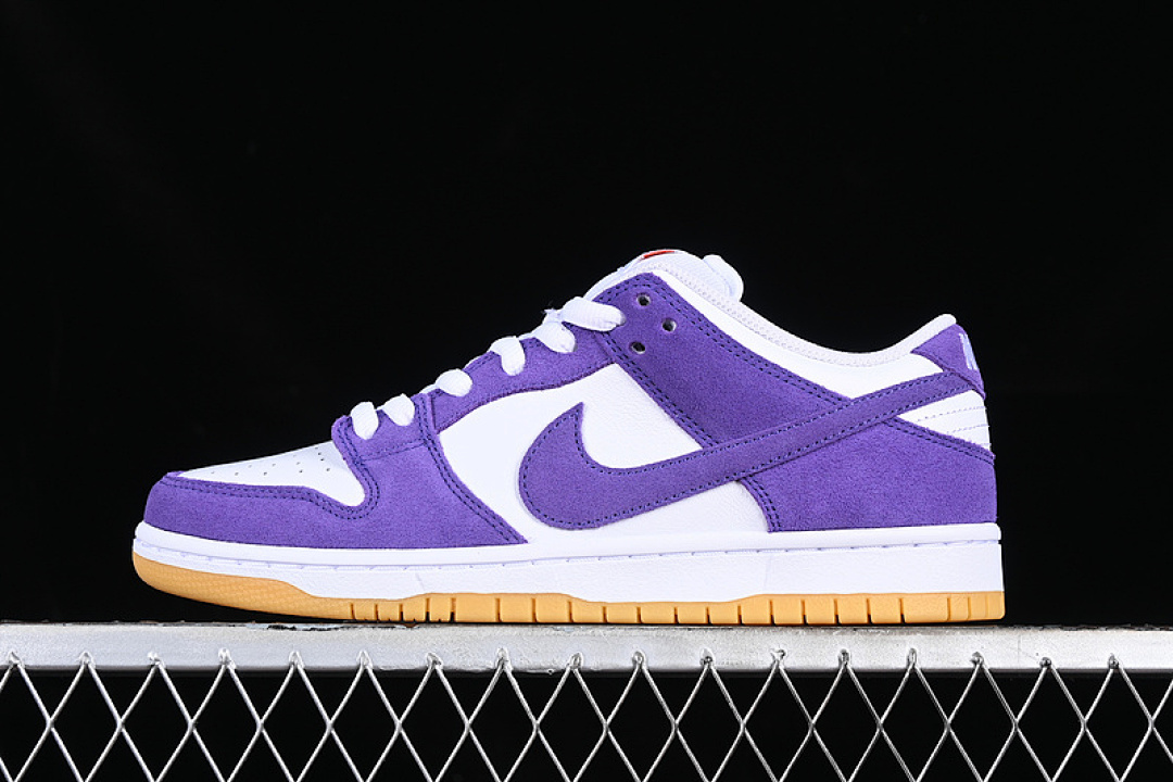 Purple Nike DUNK LOW SB COURT PURPLE/COURT PURPLE/WHITE/GUM LIGHT BROWN · DV5464-500, photo 1