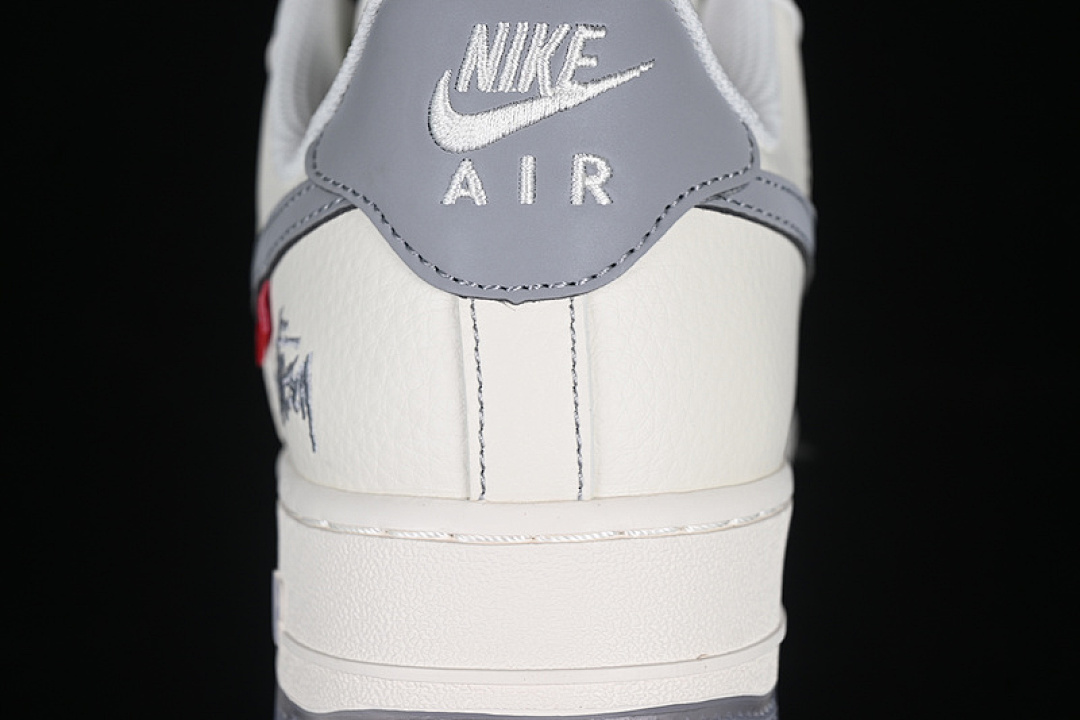 Nike [HH7518-037]-[AIR FORCE 1 07 LOW WHITE/GREY/RED]-[WOMAN:36-39]-[MAN:40-45] - Image 7