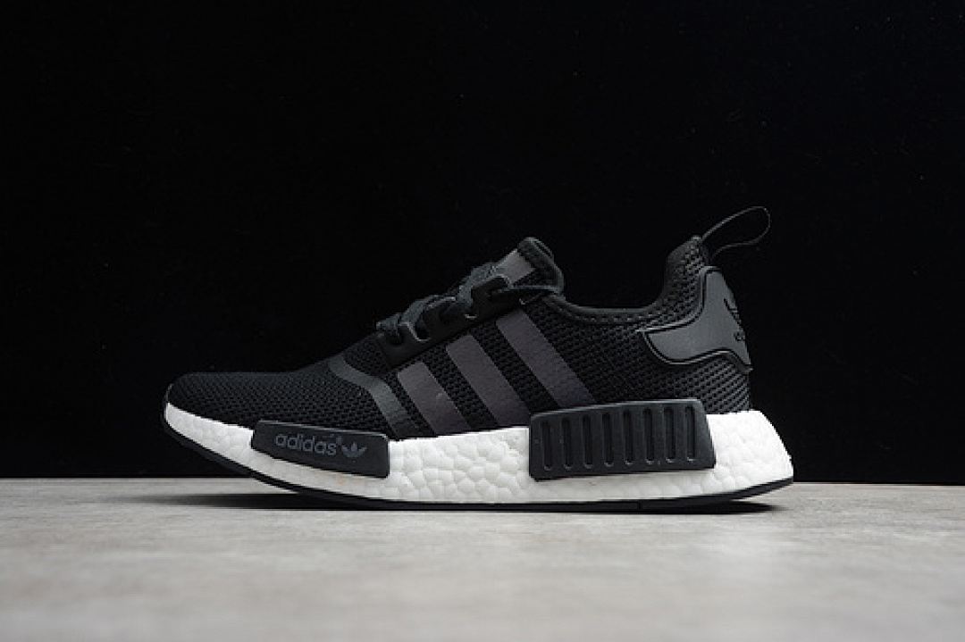 Unbranded [FV8152]-[NMD_R1 V2 SHOES CORE BLACK/CORE BLACK/CARBON]-[WOMAN:36-39]-[MAN:40-45], photo 1