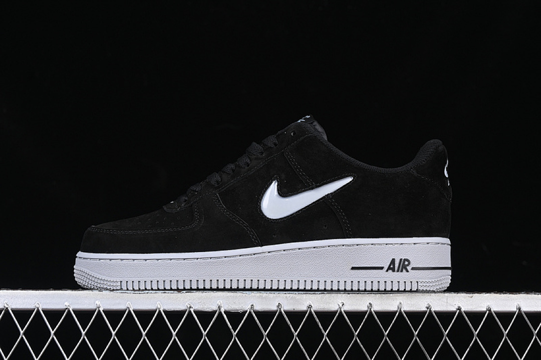 Nike [HQ3827-002]-[AIR FORCE 1 07 LOW BLACK/WHITE]-[WOMAN:36-39]-[MAN:40-45], photo 1