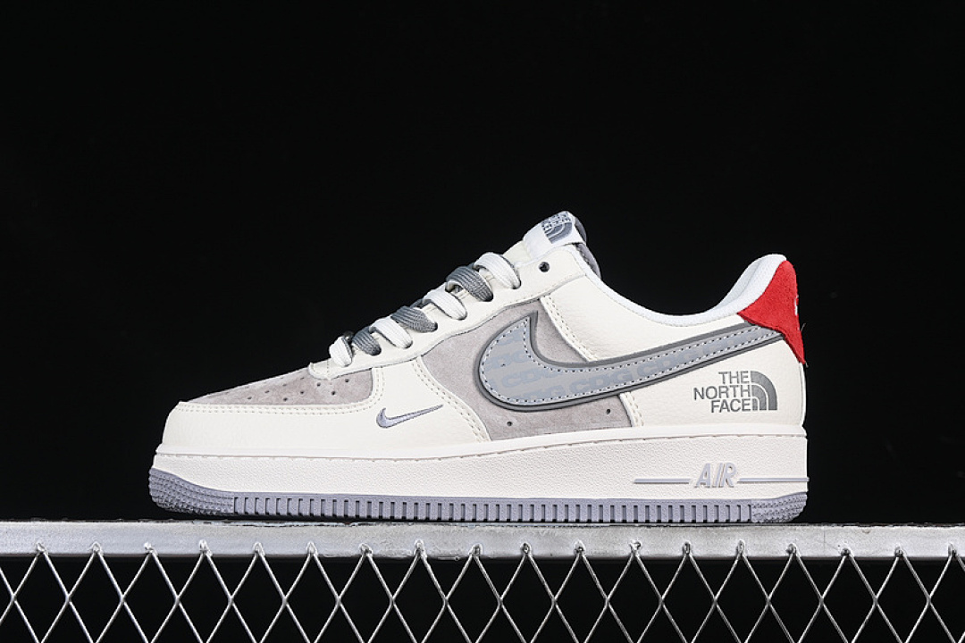 Nike [DM6688-049]-[AIR FORCE 1 07 LOW CDG WHITE/GREY/RED]-[WOMAN:36-39]-[MAN:40-45] - Image 2