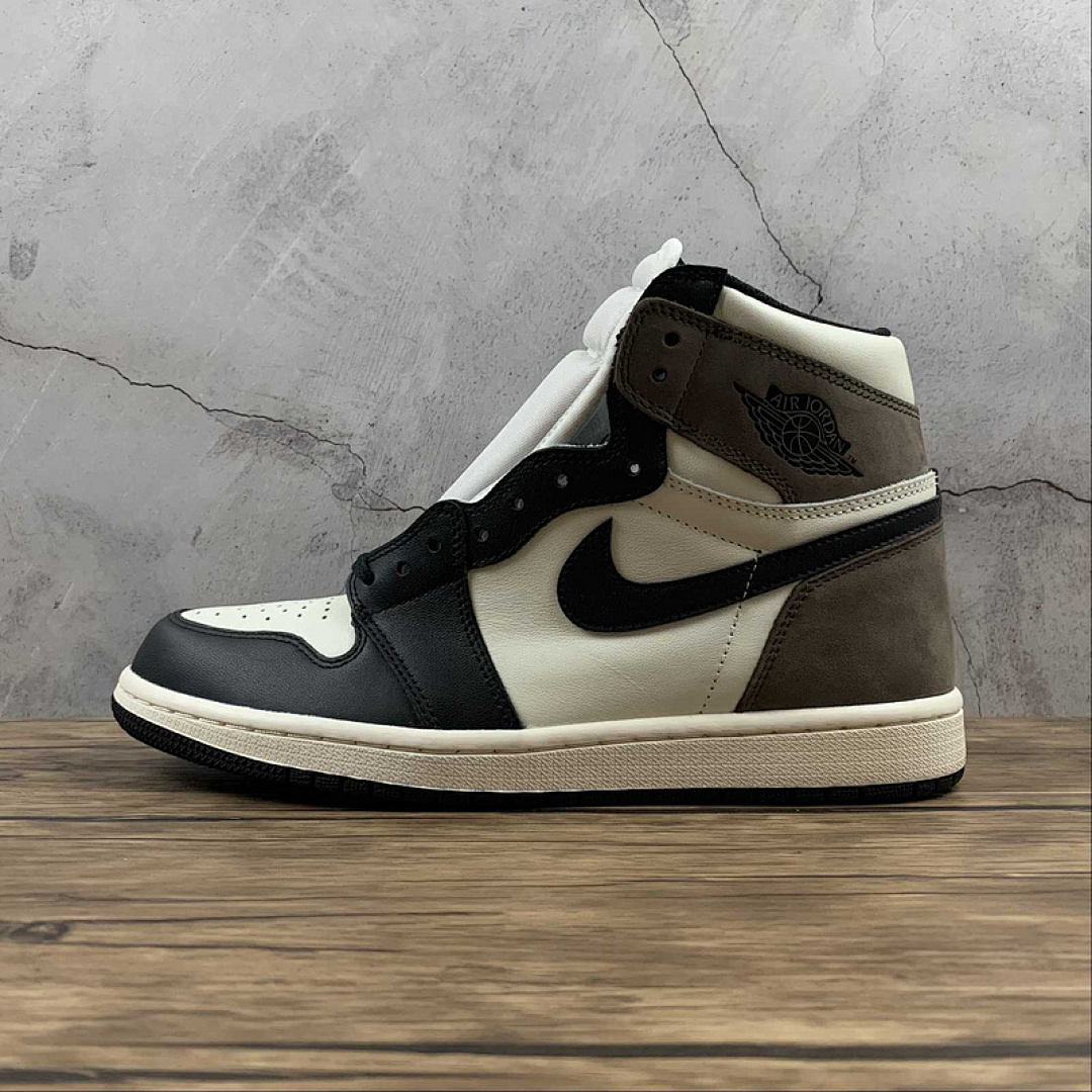 Jordan [555088-105]-[AIR JORDAN 1 RETRO HIGH OG DARK MOCHA SAIL/DARK MOCHA/BLACK/BLACK]-[MAN:40-47], photo 1
