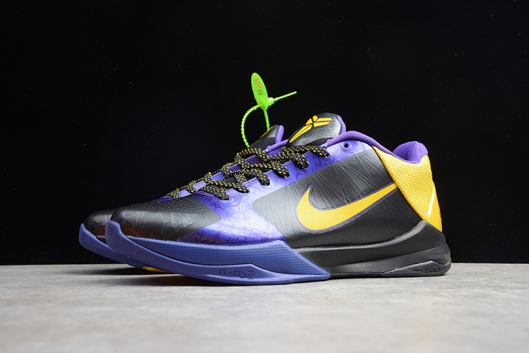 Nike [386430-071]-[ZOOM KOBE 5 X BLACK/DESOL-VARSITY PURPLE]-[MAN:40-46] - Image 17