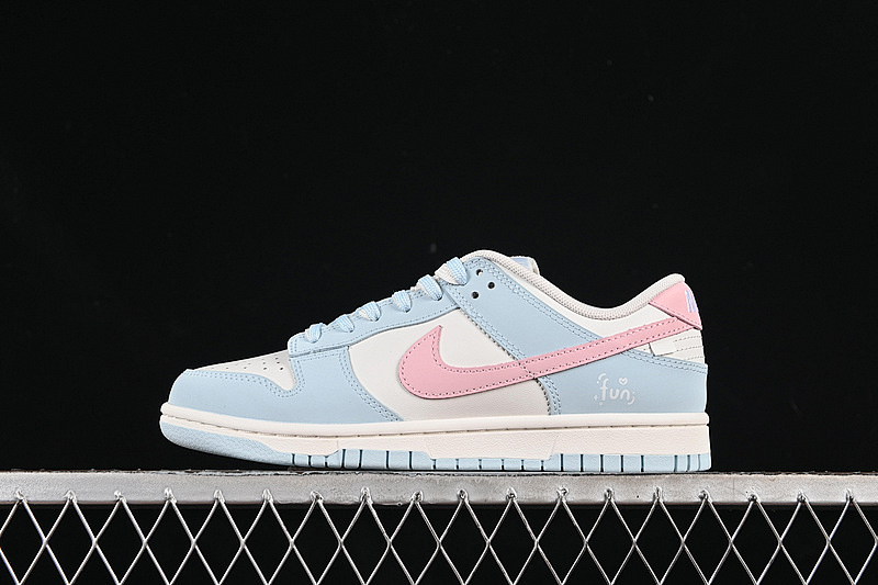 Nike SB DUNK LOW JUST DO IT WHITE/BLUE/PINK · BP0508-034, photo 1