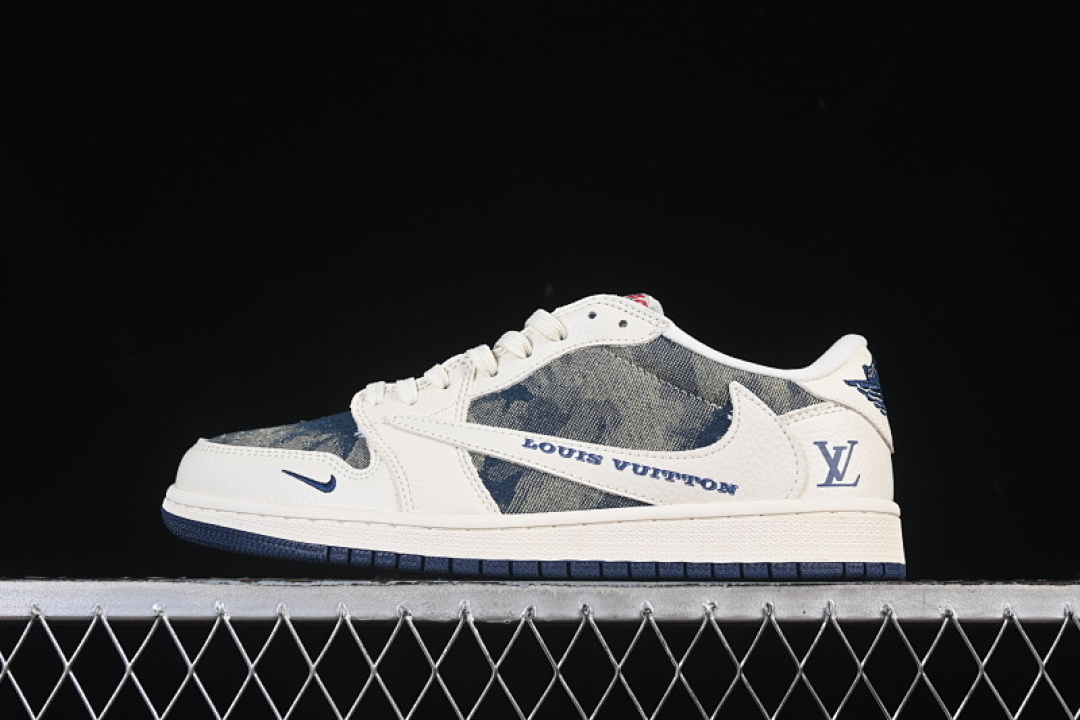 Jordan TRAVIS SCOTT X FRAGMENT DESIGN AIR Jordan 1 LOW OG SP WHITE/GREEN · LD2028-044, photo 1