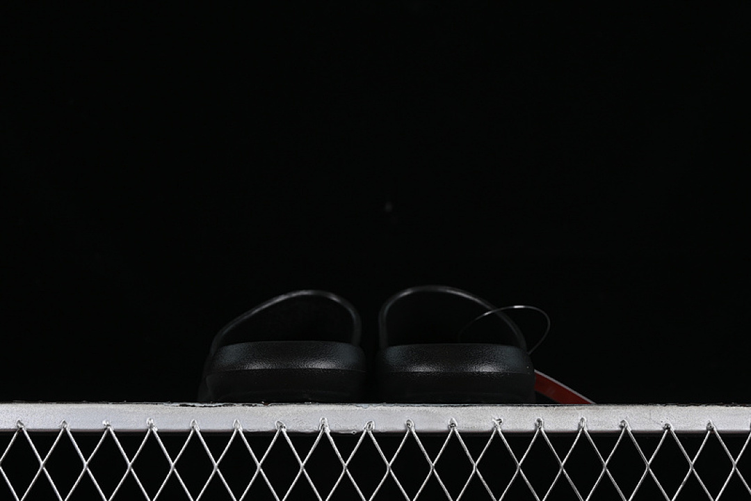 Nike [CZ5478-001]-[VICTORI ONE SHOWER SLIDE POLKA SWOOSH BLACK/BLACK/WHITE]-[MAN:40-45] - Image 12