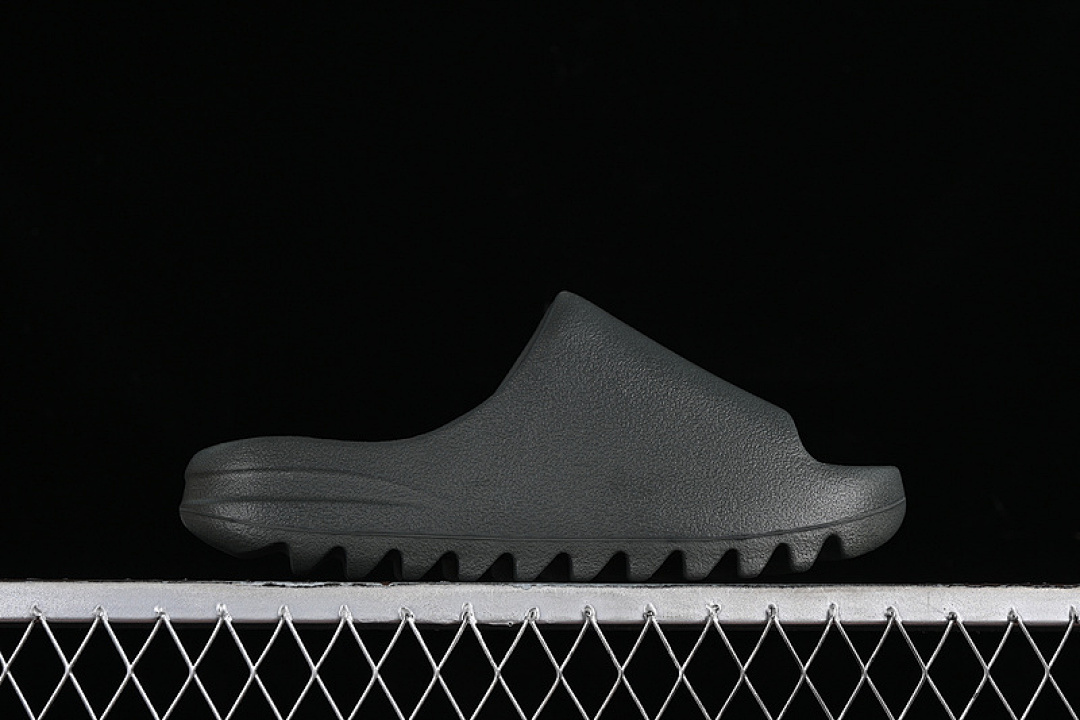 Adidas [ID5103]-[KANYE WEST X YEEZY SLIDE RESIN BLACK]-[WOMAN:37-39]-[MAN:40-48.5] - Image 14