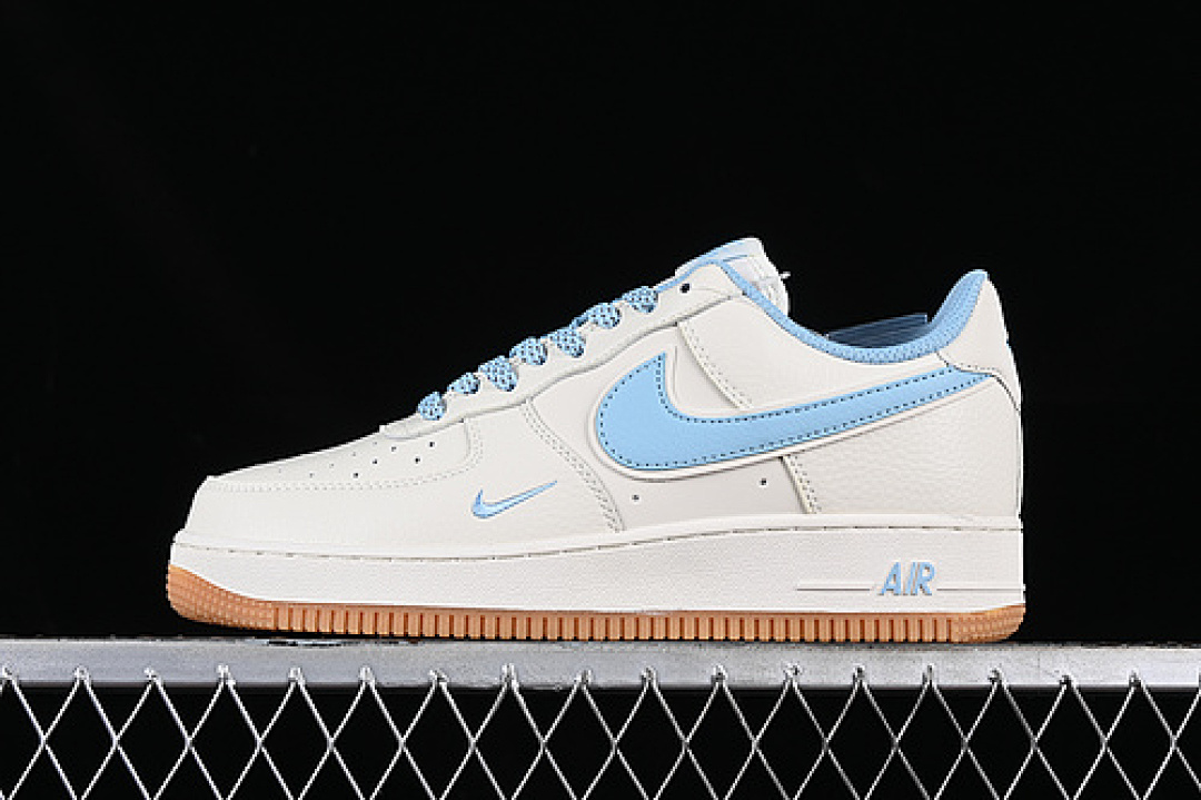 Nike Nike AIR FORCE 1 07 LOW BLUE/OFF WHITE · HD1689-108, photo 1