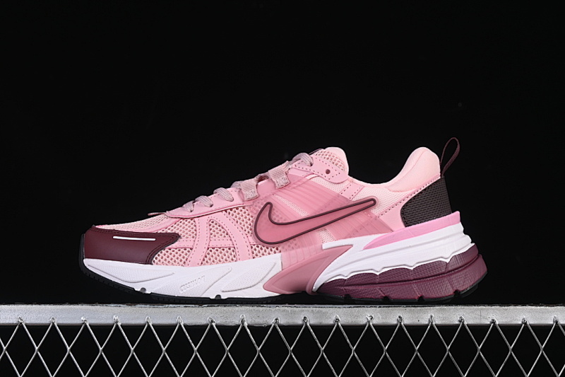 V2K RUN LOW-TOP RUNNING SHOES PINK/WHITE · FN0738-106, photo 1