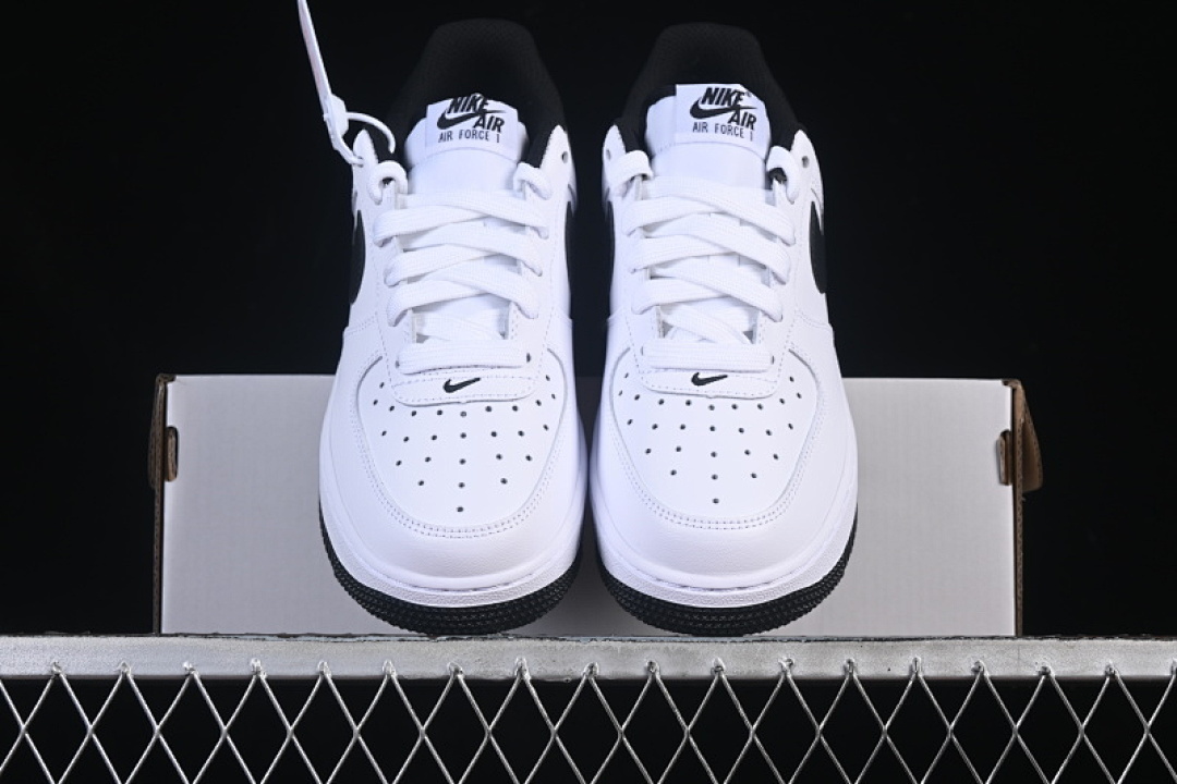 Nike [HQ1911-100]-[AIR FORCE 1 07 LOW CASUAL SNEAKERS BLACK/WHITE]-[WOMAN:35.5-39]-[MAN:40] - Image 12