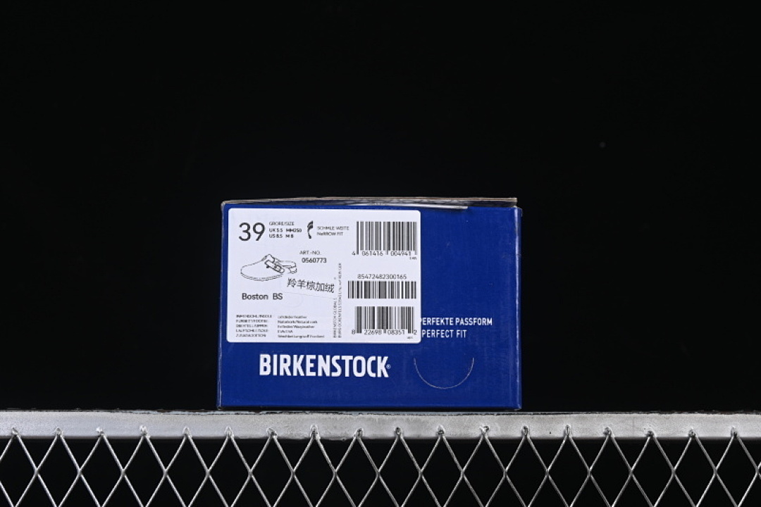 Birkenstock [BIRKENSTOCK AUTUMN AND WINTER FLEECE COLLECTION BROWN/BLACK]-[WOMAN:35-39]-[MAN:40-45] - Image 9
