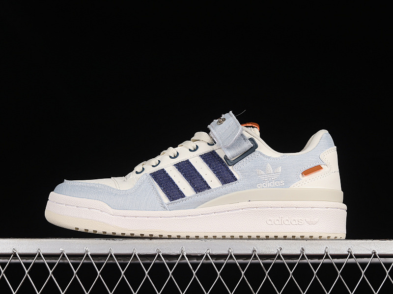 FORUM 84 LOW SHOES BLUE/CLOUD WHITE/NAVY · HQ6334, photo 1