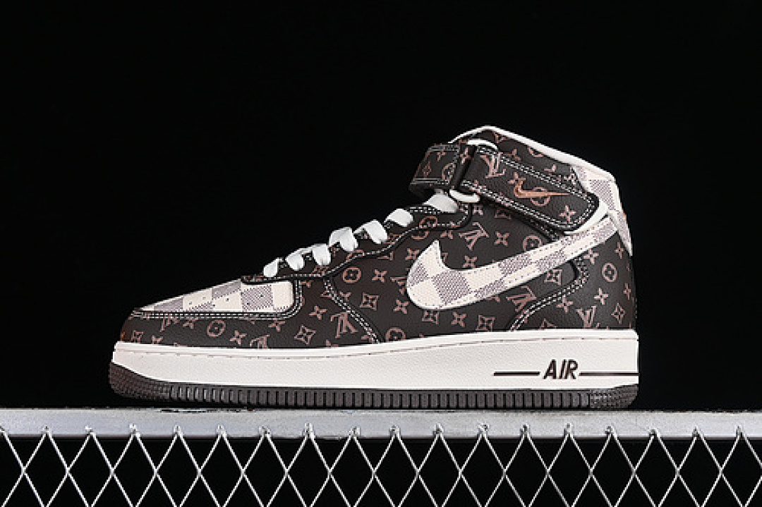 Nike [DV0688-200]-[AIR FORCE 1 07 MID L*V GREY/BROWN]-[WOMAN:36-39]-[MAN:40-45], photo 1