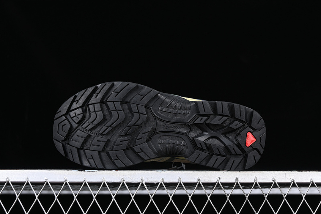 On Running [417590-21]-[XT QUEST ADV OUTDOOR OFF ROADING BEIGE/DARK GRAY]-[WOMAN:36-39]-[MAN:40-45] - Image 14
